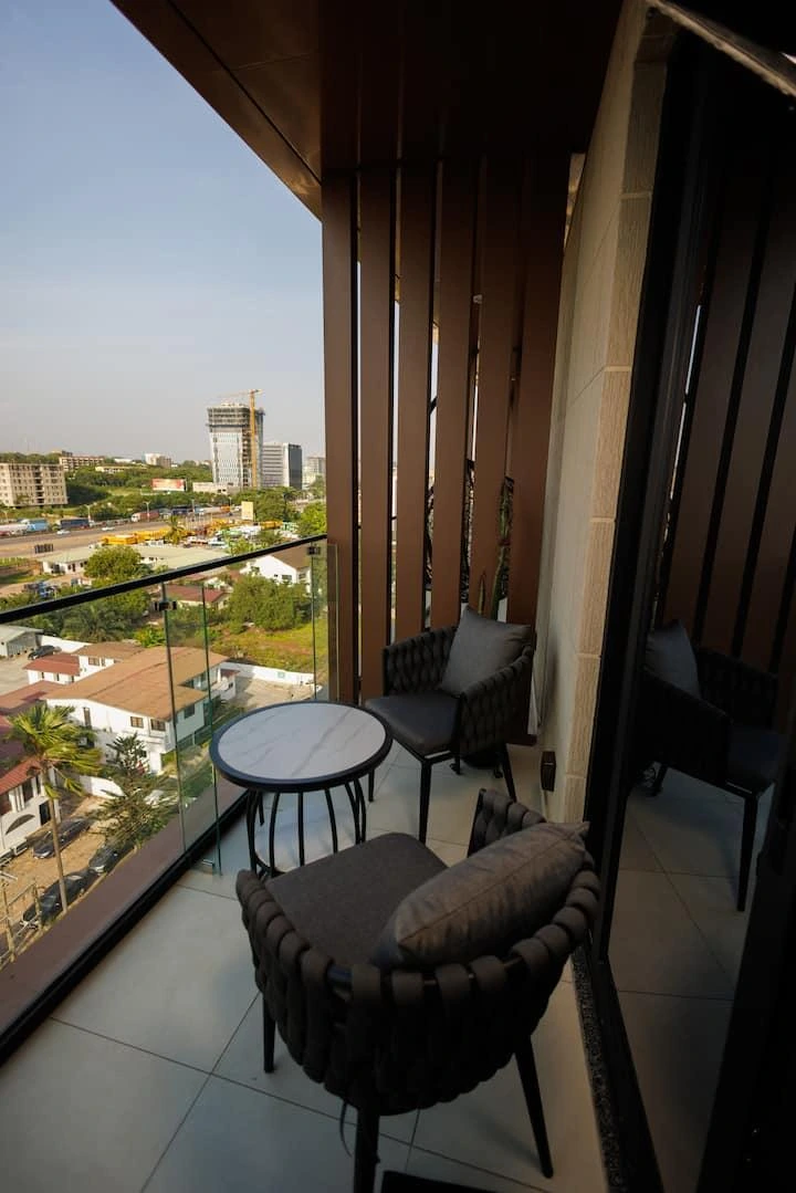 can8 Furnished 1-Bedroom Apartment For Rent.